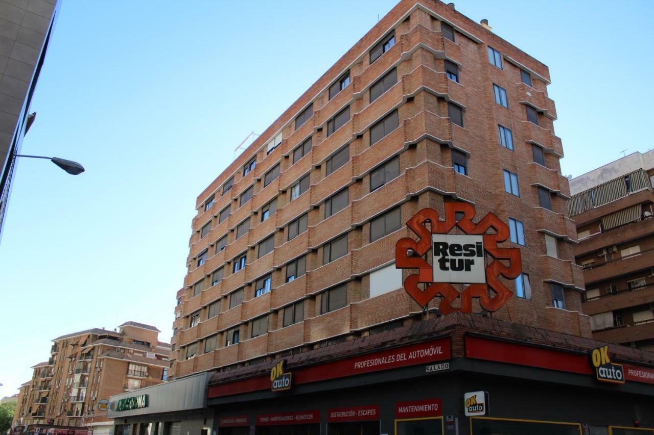 Resitur 532 Apartment Sevilla Bagian luar foto